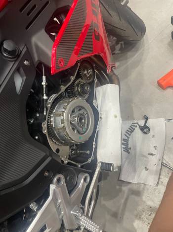 新车800公里发动机故障